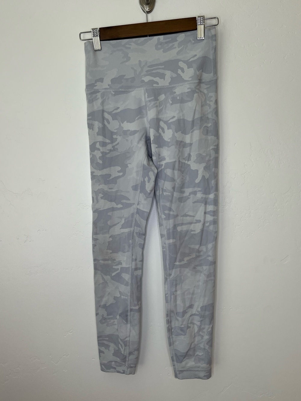 Lululemon Athletica Light Gray Camo Leggings